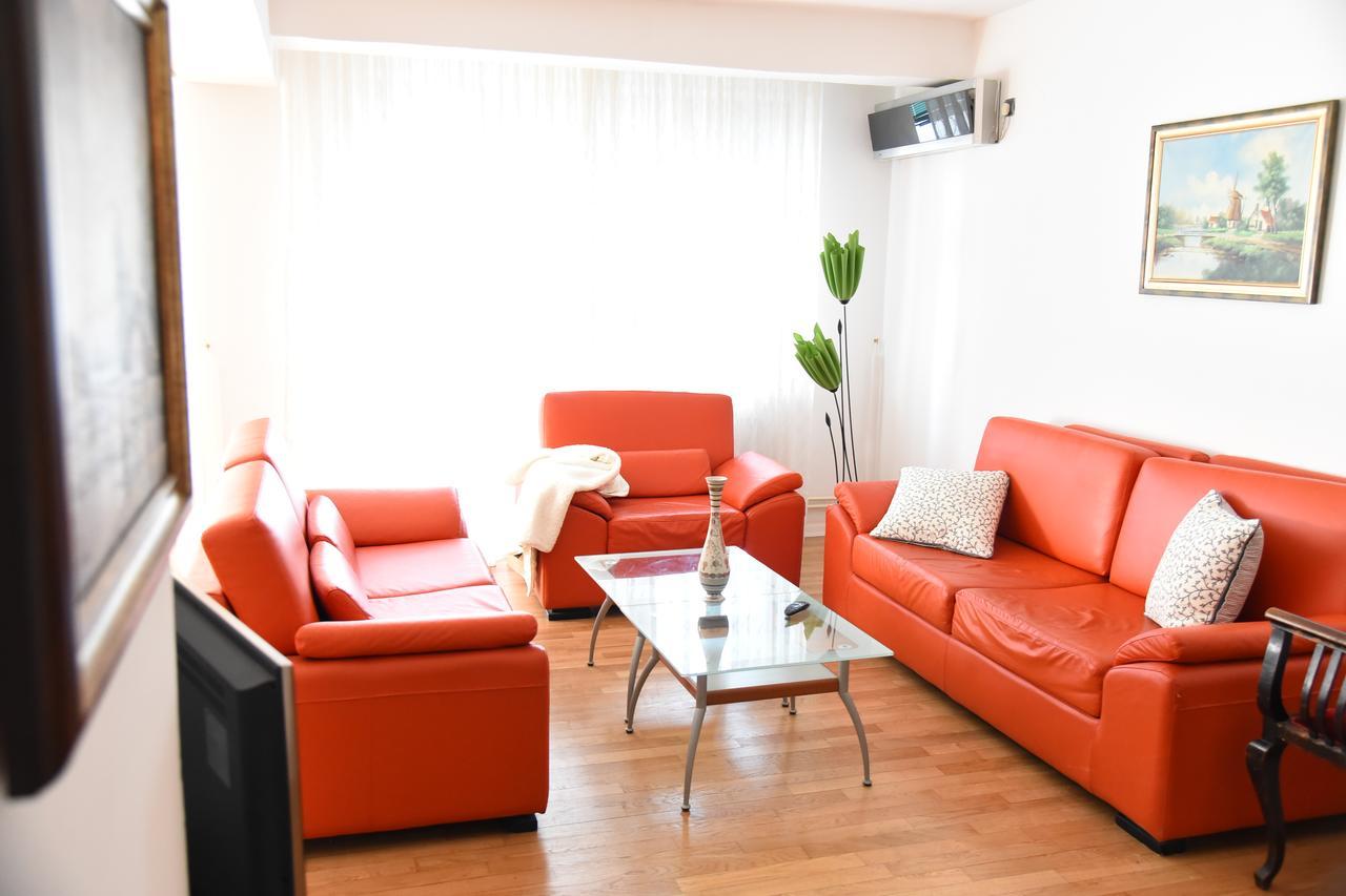 3 Bedroom Home With Parking Garage In The Heart Of Skopje Ngoại thất bức ảnh