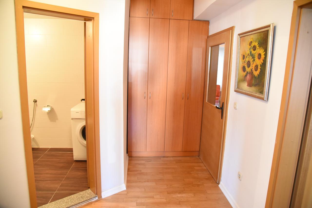 3 Bedroom Home With Parking Garage In The Heart Of Skopje Ngoại thất bức ảnh