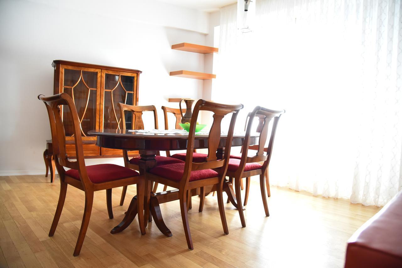 3 Bedroom Home With Parking Garage In The Heart Of Skopje Ngoại thất bức ảnh