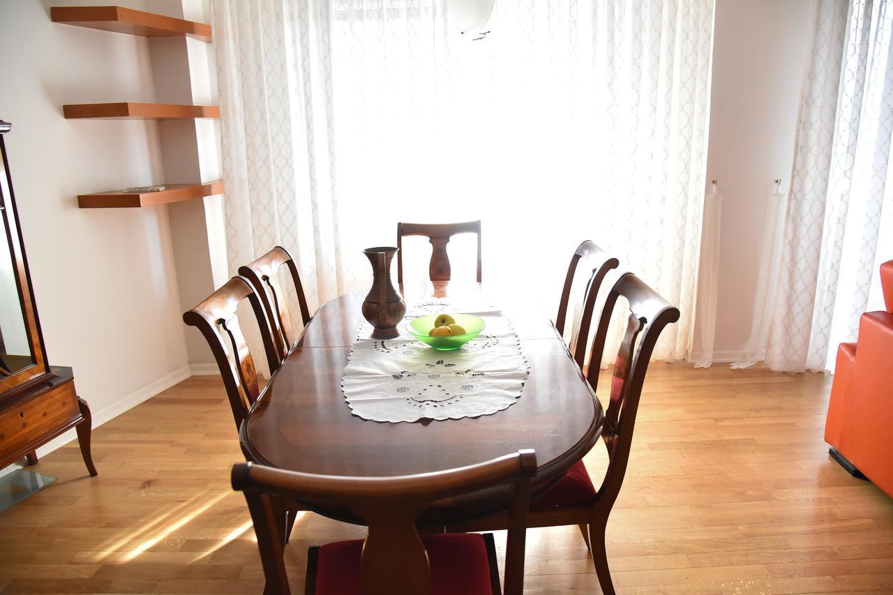 3 Bedroom Home With Parking Garage In The Heart Of Skopje Ngoại thất bức ảnh